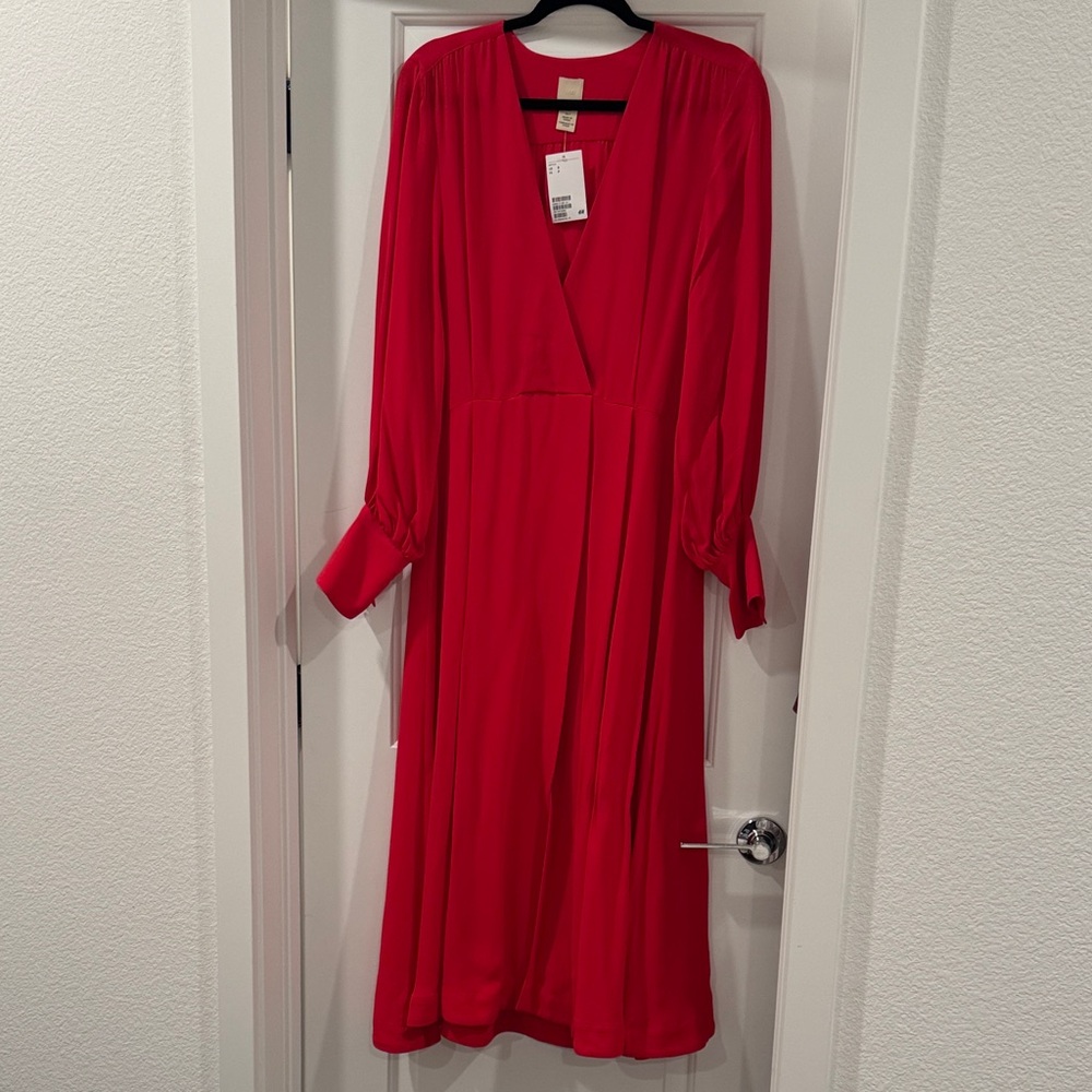 New with tag 100% Viscose dress.Size more like M